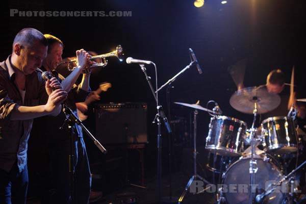 BRAINBOMBS - 2008-12-12 - PARIS - La Maroquinerie - 